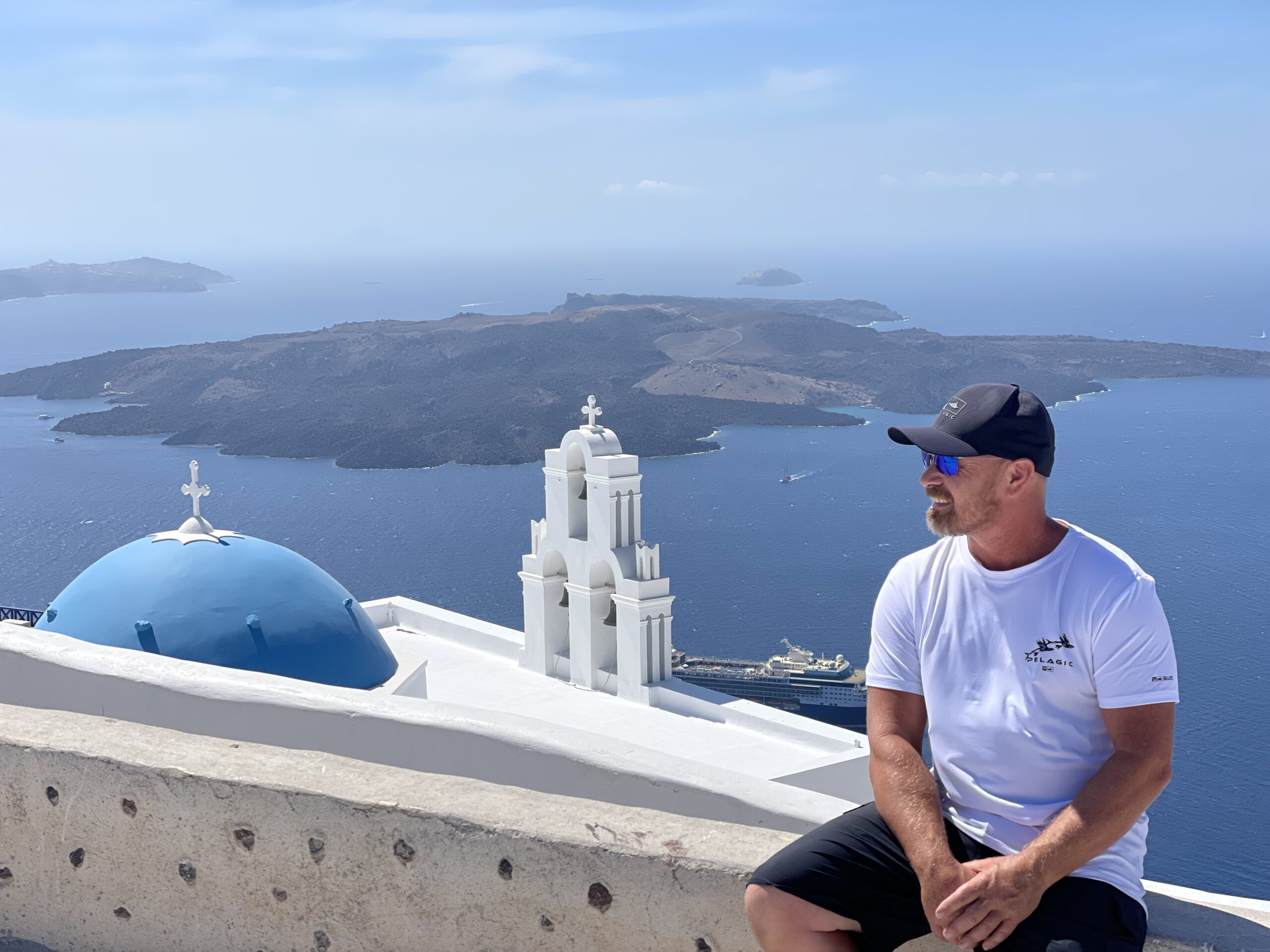 Santorini: A Mesmerizing Gem of the Aegean